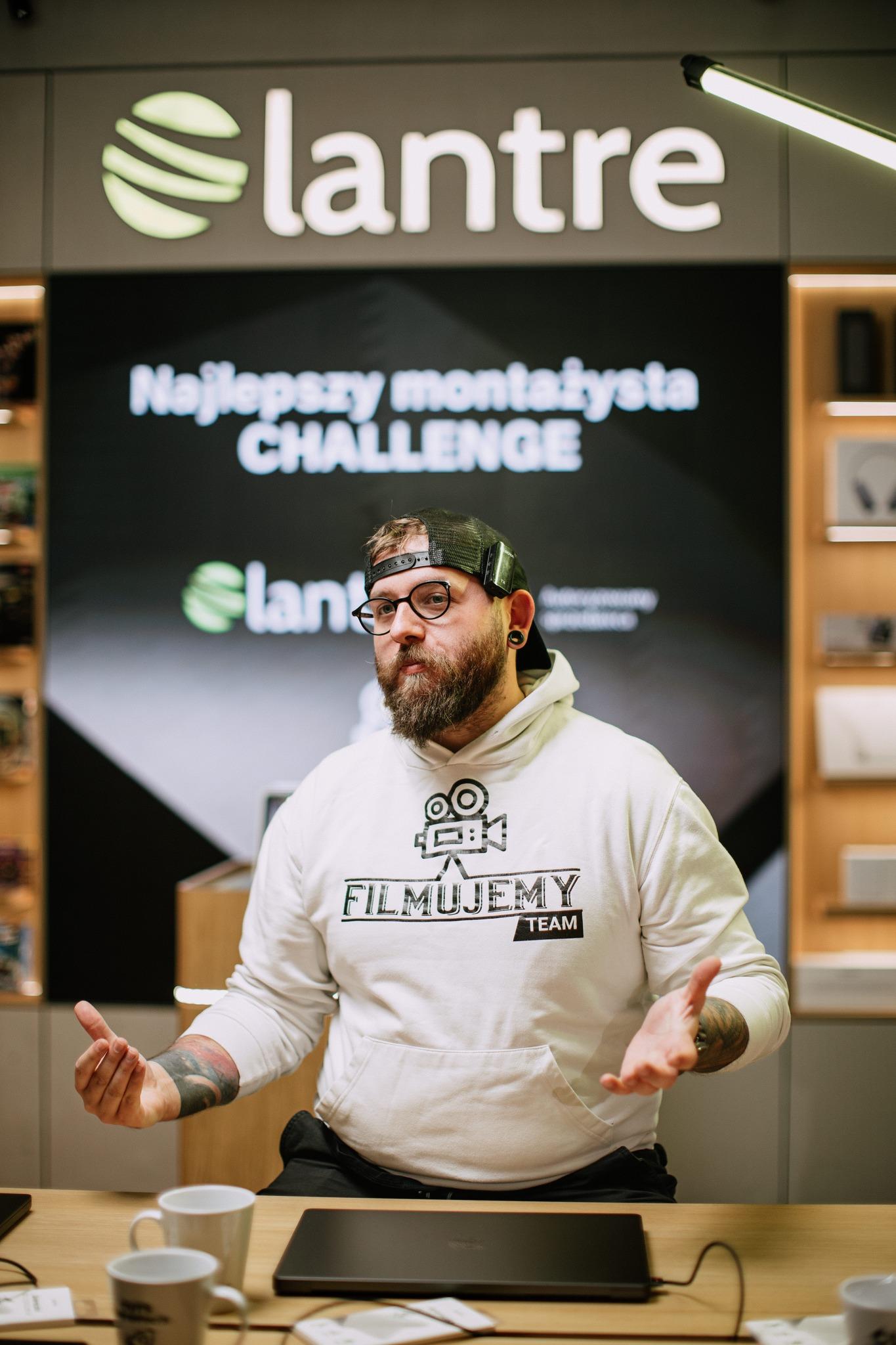 Szymon Chałupka na planie — 2025